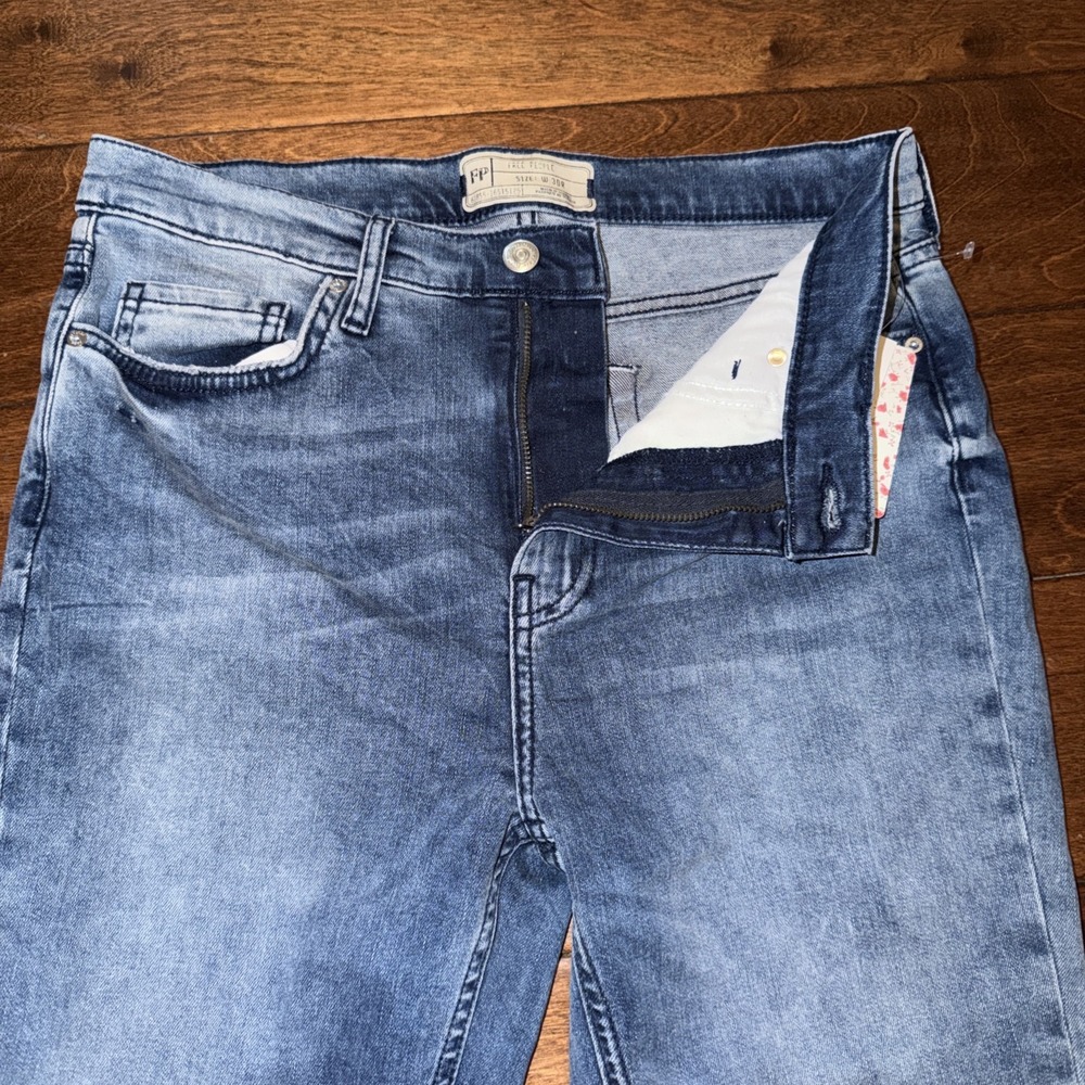 Free People Jeans Women's Size 30 Turquoise Skinny Leg Denim 61855-16515125 NWT - Picture 5 of 8